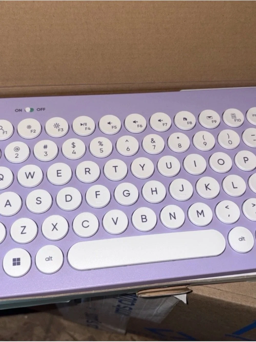 Round-Key Wireless Keyboard in Lavender‎ & Mint